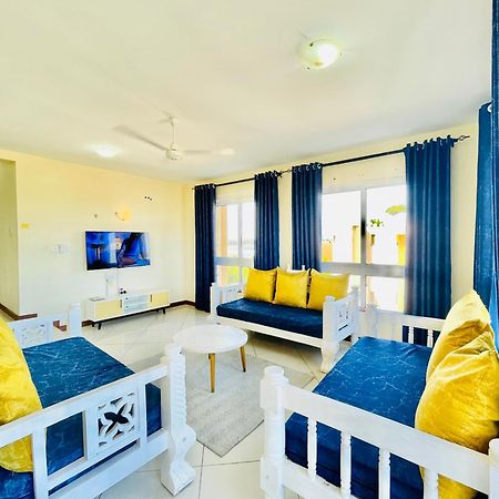 蒙巴萨Elna'S Nyali - Work & Unwind - Pool, Sea Views, Ac & Fast Wi-Fi住宿加早餐旅馆 外观 照片