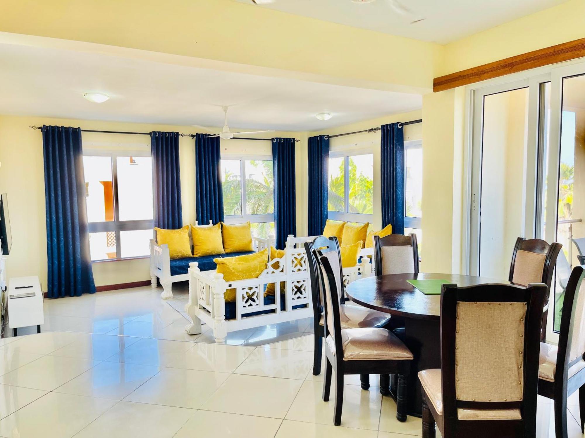 蒙巴萨Elna'S Nyali - Work & Unwind - Pool, Sea Views, Ac & Fast Wi-Fi住宿加早餐旅馆 外观 照片