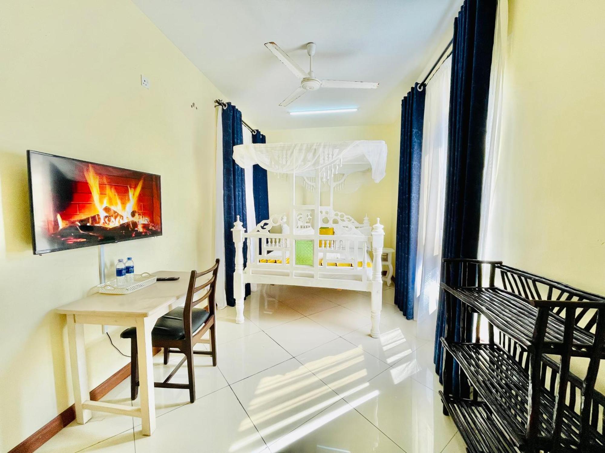蒙巴萨Elna'S Nyali - Work & Unwind - Pool, Sea Views, Ac & Fast Wi-Fi住宿加早餐旅馆 外观 照片