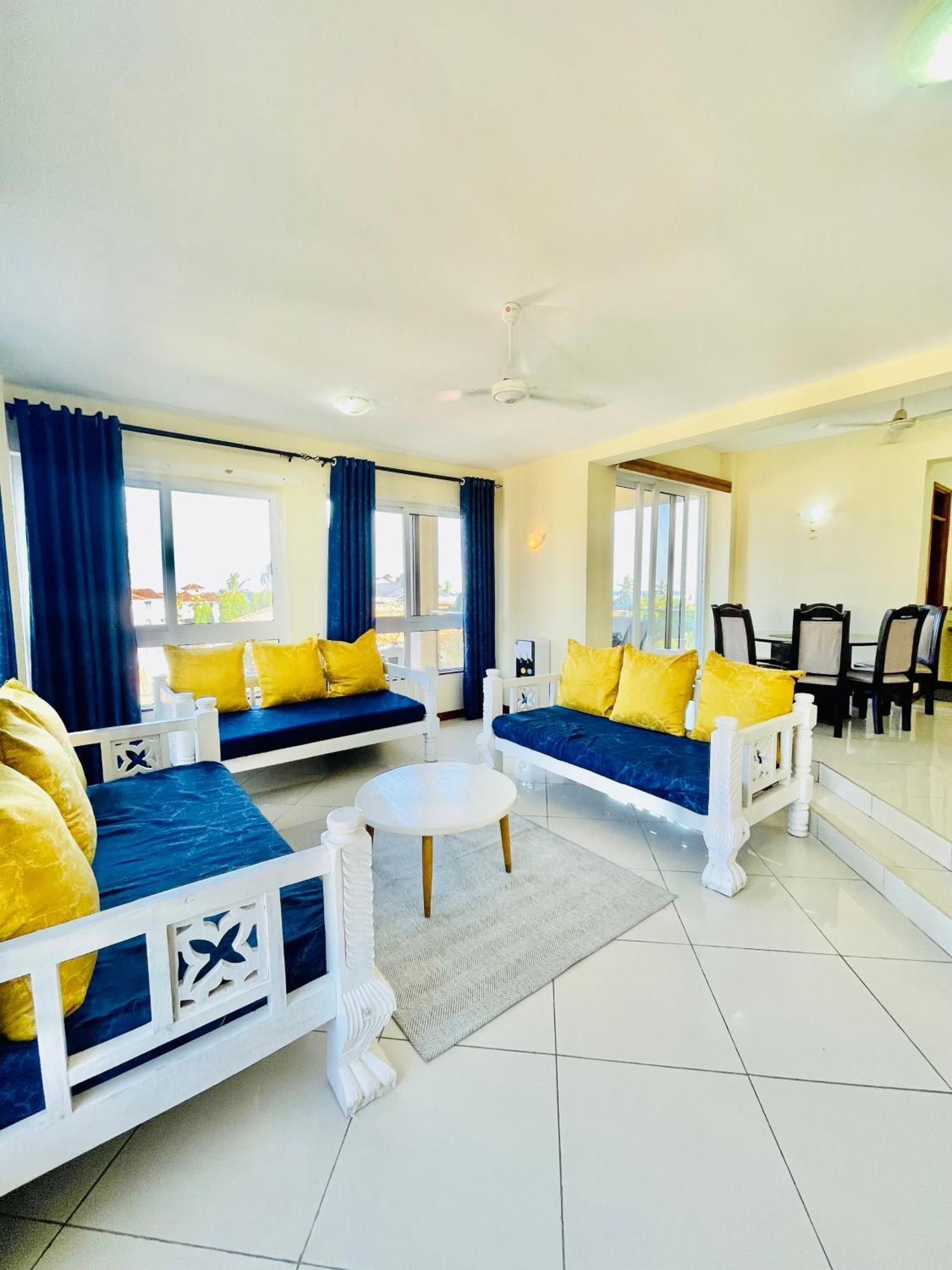 蒙巴萨Elna'S Nyali - Work & Unwind - Pool, Sea Views, Ac & Fast Wi-Fi住宿加早餐旅馆 外观 照片